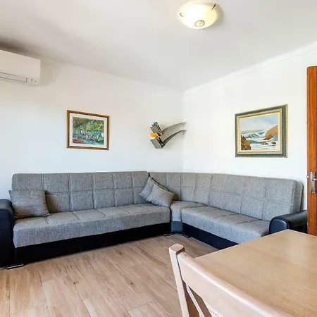 Apartment Apartment Llevant