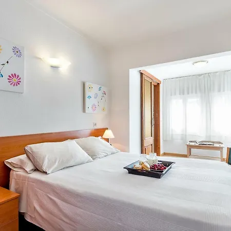 Apartment Llevant